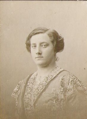 Anna Bertelsen 27. juni 1892
Modtaget af Inge Lise Vohnsen SÃ¸rensen.
